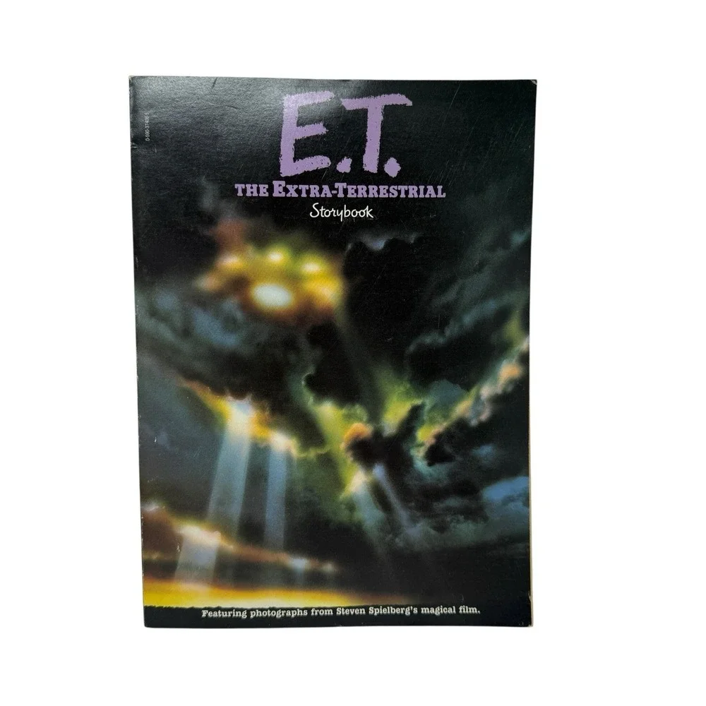 E. T. ‎ 